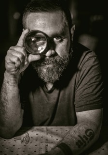 Victor Hugo Gutierrez diseñador y fotografo mexicano en Finlandia